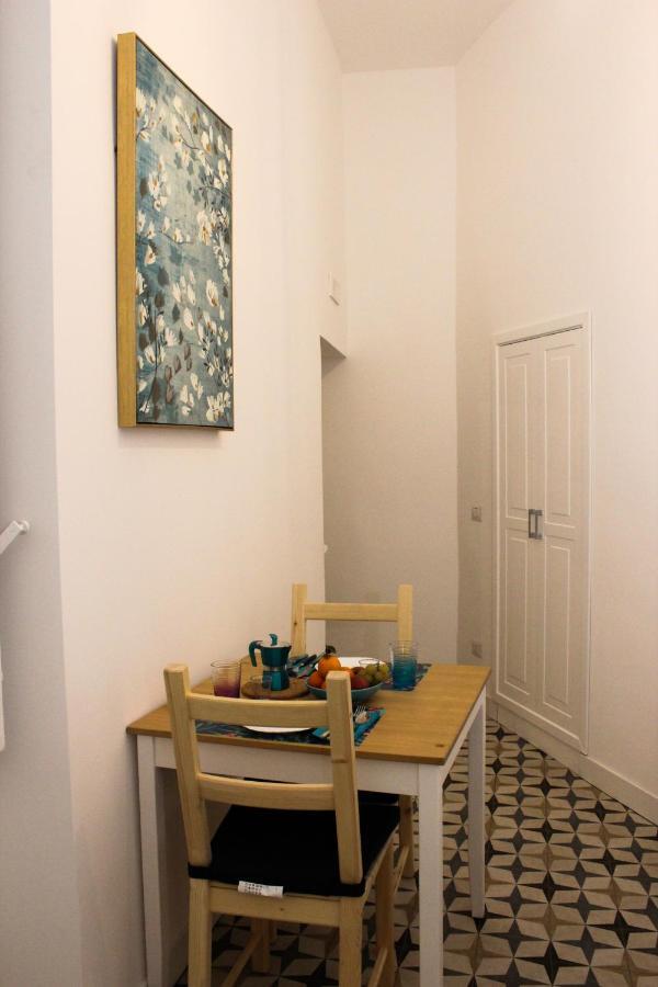 Le Chiavi Di Casa Bed & Breakfast Naples Exterior photo